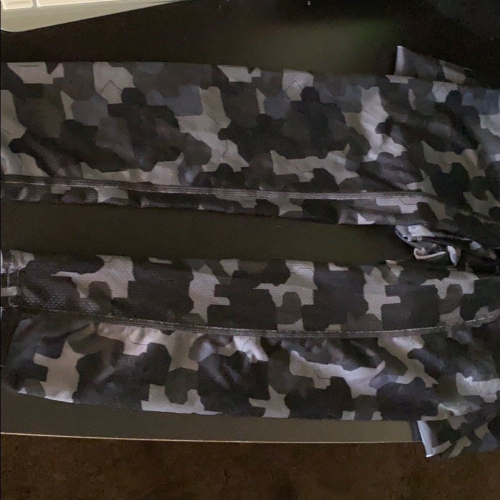 Compression Pants - Picture 2 of 3